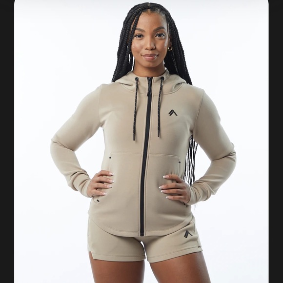 Alphalete Tops - Alphalete Elements (ELMTS) Jacket in Tan - Brand new with tags